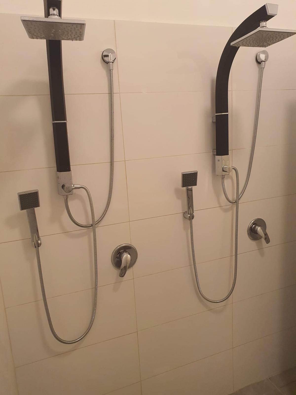 התקנת מערכות מקלחת בחדר רחצה